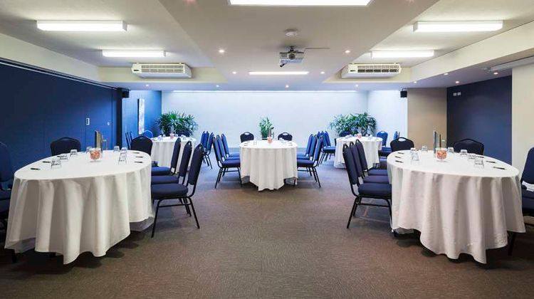 Best Western Plus Canberra Central Apart Meeting