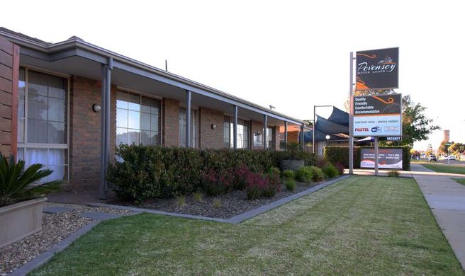 Pevensey Motor Lodge Exterior