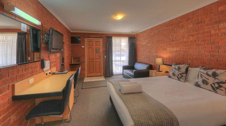 Pevensey Motor Lodge Room