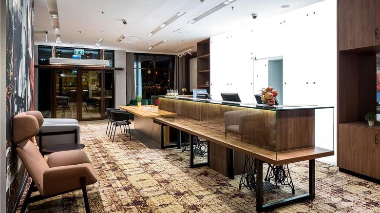 <b>Qubus Hotel Lodz Lobby</b>. Images powered by <a href="https://iceportal.shijigroup.com/" title="IcePortal" target="_blank">IcePortal</a>.