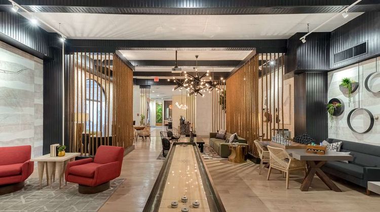 Riverwalk Plaza Hotel Restaurant