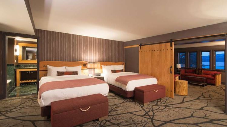 Shore Lodge Suite