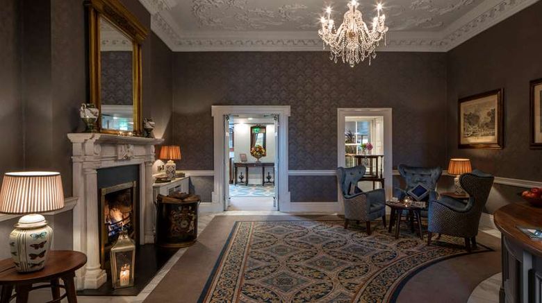 <b>The Johnstown Estate Lobby</b>. Images powered by <a href="https://iceportal.shijigroup.com/" title="IcePortal" target="_blank">IcePortal</a>.
