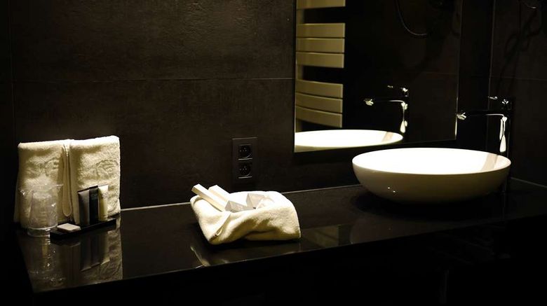 <b>Van der Valk Hotel Nivelles Sud Suite</b>. Images powered by <a href="https://iceportal.shijigroup.com/" title="IcePortal" target="_blank">IcePortal</a>.