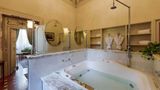 <b>Villa Olmi Firenze Suite</b>. Images powered by <a href="https://iceportal.shijigroup.com/" title="IcePortal" target="_blank">IcePortal</a>.