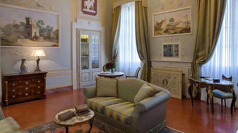 <b>Villa Olmi Firenze Suite</b>. Images powered by <a href="https://iceportal.shijigroup.com/" title="IcePortal" target="_blank">IcePortal</a>.