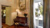 <b>Villa Olmi Firenze Suite</b>. Images powered by <a href="https://iceportal.shijigroup.com/" title="IcePortal" target="_blank">IcePortal</a>.