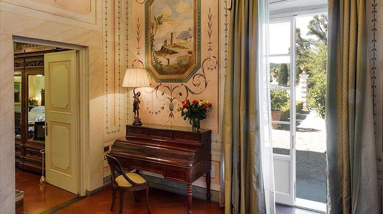 <b>Villa Olmi Firenze Suite</b>. Images powered by <a href="https://iceportal.shijigroup.com/" title="IcePortal" target="_blank">IcePortal</a>.