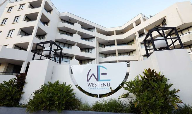 Central West End Apartments Exterior