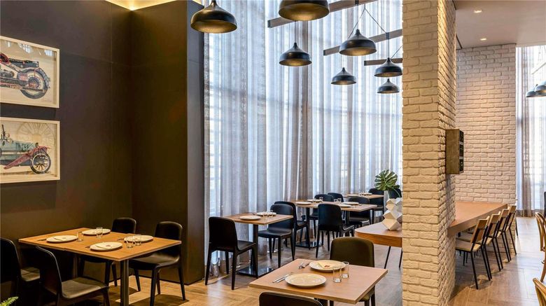 <b>Mercure Sao Bernardo Do Campo Restaurant</b>. Images powered by <a href="https://iceportal.shijigroup.com/" title="IcePortal" target="_blank">IcePortal</a>.