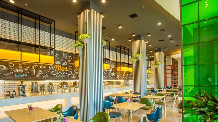 Ibis Styles Intl Exhibition Center Restaurant