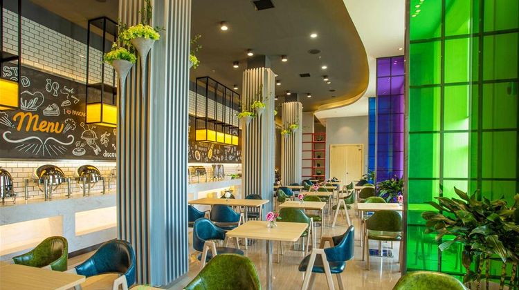 Ibis Styles Intl Exhibition Center Restaurant