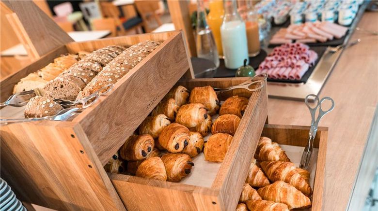 <b>Ibis Styles Chalons Centre Restaurant</b>. Images powered by <a href="https://iceportal.shijigroup.com/" title="IcePortal" target="_blank">IcePortal</a>.