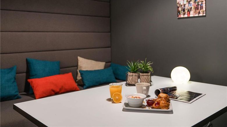 <b>Ibis Styles Chalons Centre Restaurant</b>. Images powered by <a href="https://iceportal.shijigroup.com/" title="IcePortal" target="_blank">IcePortal</a>.