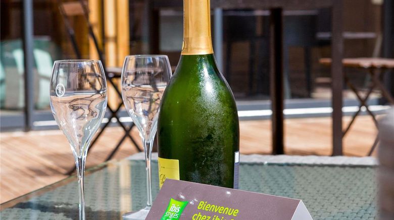 <b>Ibis Styles Chalons Centre Exterior</b>. Images powered by <a href="https://iceportal.shijigroup.com/" title="IcePortal" target="_blank">IcePortal</a>.