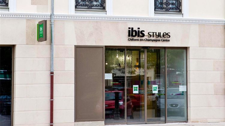 Ibis Styles Chalons Centre Exterior