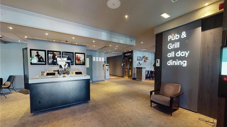 <b>Village Hotel Birmingham Dudley Lobby</b>. Images powered by <a href="https://iceportal.shijigroup.com/" title="IcePortal" target="_blank">IcePortal</a>.