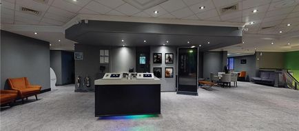 Village Hotel Coventry Lobby