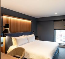Village Hotel Solihull Room