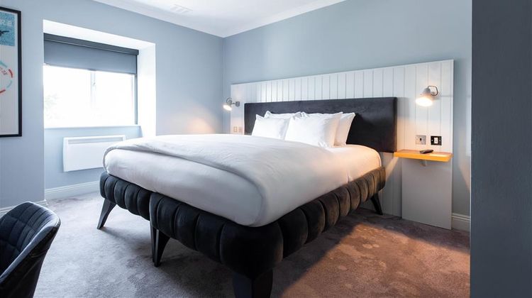 Village Hotel Blackpool Room