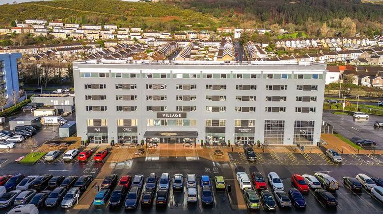 Village Hotel Swansea Exterior. Images powered by <a href="https://iceportal.shijigroup.com" target="_blank" rel="noopener">Ice Portal</a>.
