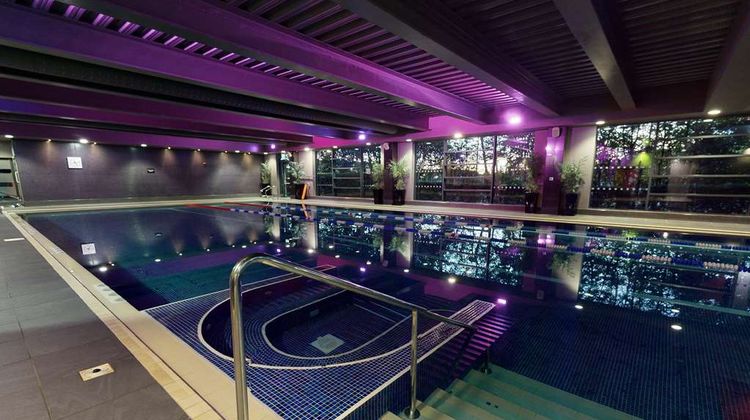 Village Hotel Leeds South Pool