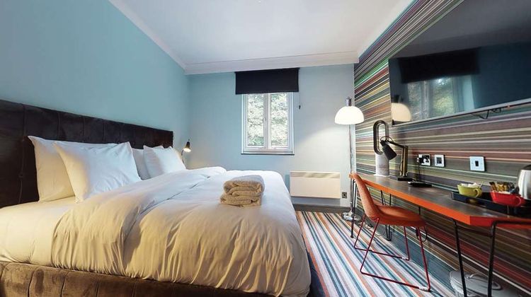 Village Hotel Leeds North Room