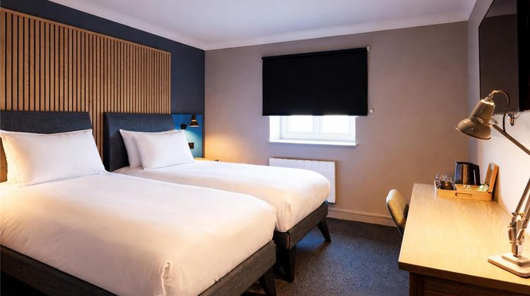 Village Hotel Leeds North Room
