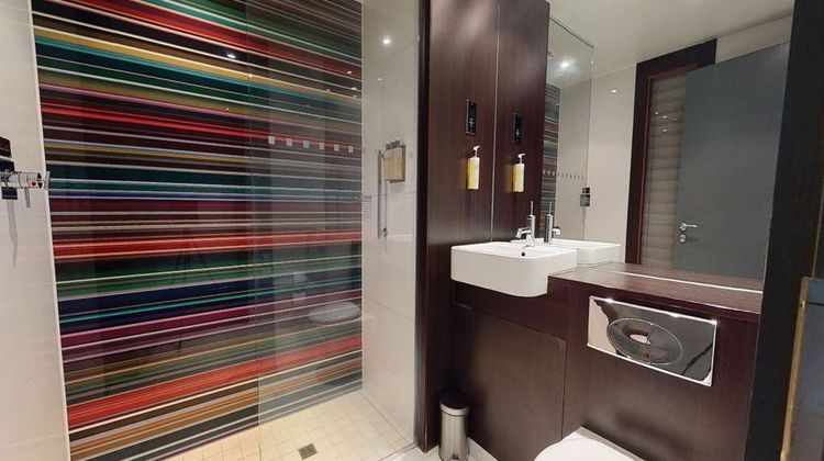 Village Hotel London Watford Room