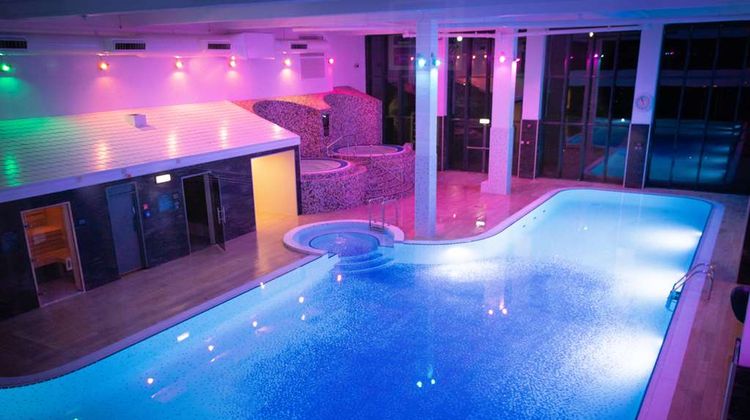 Village Hotel Wirral Pool