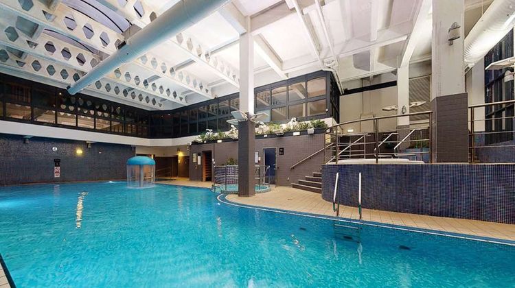 Village Hotel Warrington Pool
