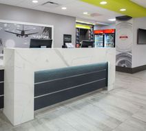 Hampton Inn/Suites Irvine-Orange County Lobby