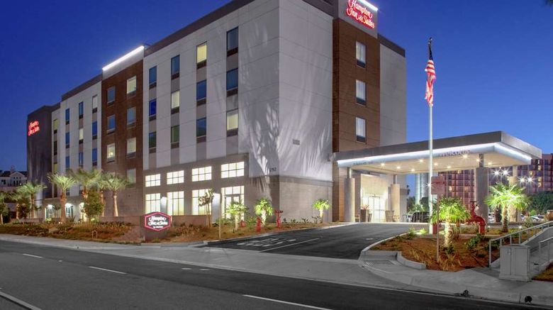<b>Hampton Inn/Suites Irvine-Orange County Exterior</b>. Images powered by <a href="https://iceportal.shijigroup.com/" title="IcePortal" target="_blank">IcePortal</a>.