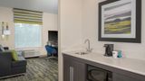 <b>Hampton Inn/Suites Irvine-Orange County Room</b>. Images powered by <a href="https://iceportal.shijigroup.com/" title="IcePortal" target="_blank">IcePortal</a>.