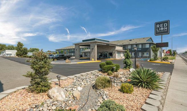 Quality Inn & Suites Tri-Cities Exterior