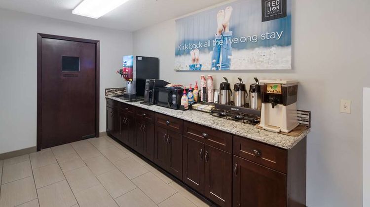 Quality Inn & Suites Tri-Cities Restaurant
