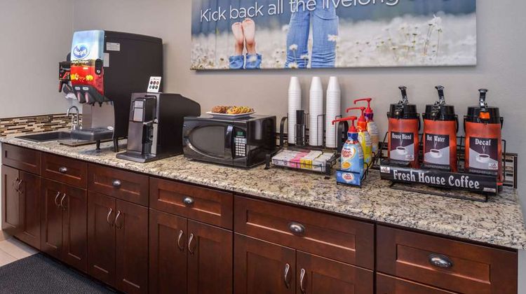 Quality Inn & Suites Tri-Cities Restaurant