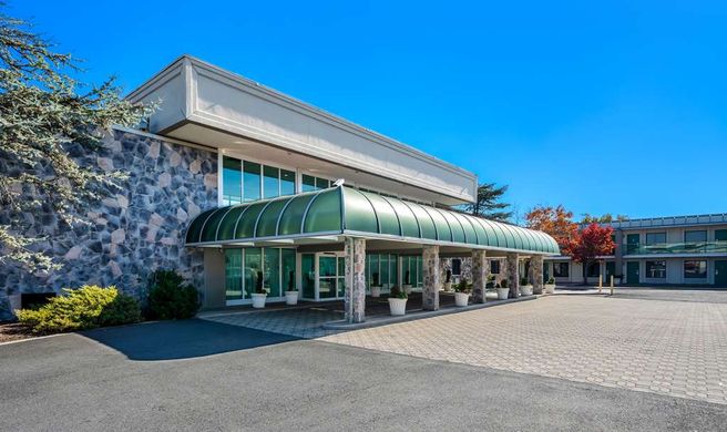 SureStay Plus Hotel Brandywine Valley Exterior