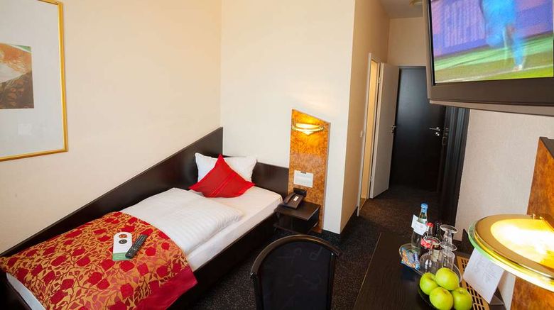 <b>Centro Hotel Vier Jahreszeiten Room</b>. Images powered by <a href="https://iceportal.shijigroup.com/" title="IcePortal" target="_blank">IcePortal</a>.