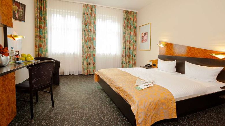 <b>Centro Hotel Vier Jahreszeiten Room</b>. Images powered by <a href="https://iceportal.shijigroup.com/" title="IcePortal" target="_blank">IcePortal</a>.