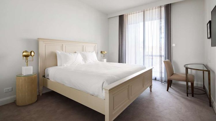 Knightsbridge Canberra Room