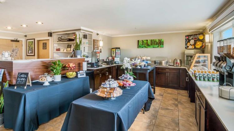 Red Lion Inn and Suites Sequim Restaurant