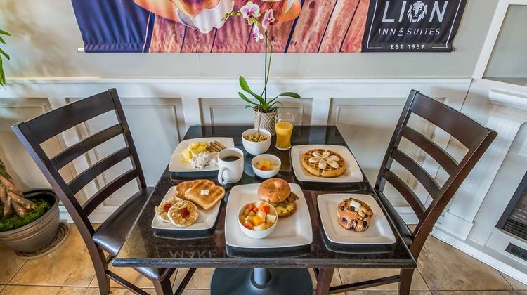 Red Lion Inn and Suites Sequim Restaurant