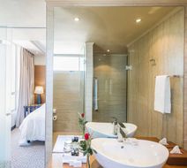 Pepperclub Hotel Room