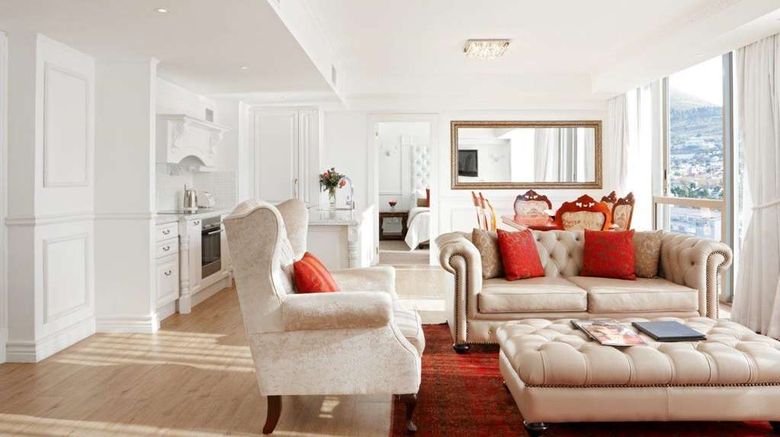 <b>Pepperclub Hotel Suite</b>. Images powered by <a href="https://iceportal.shijigroup.com/" title="IcePortal" target="_blank">IcePortal</a>.