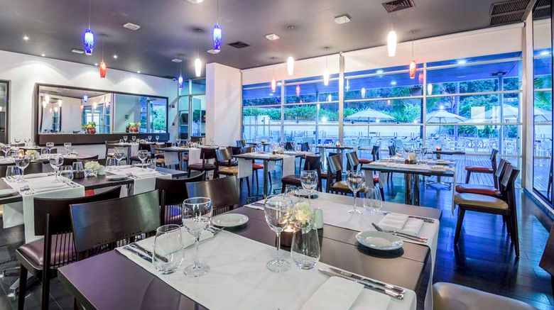 <b>NH Collection Medellin Royal Restaurant</b>. Images powered by <a href="https://iceportal.shijigroup.com/" title="IcePortal" target="_blank">IcePortal</a>.