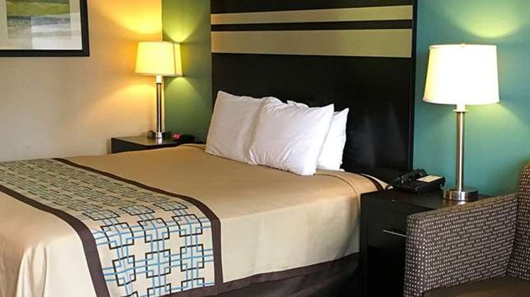 GuestHouse Inn Dothan Room