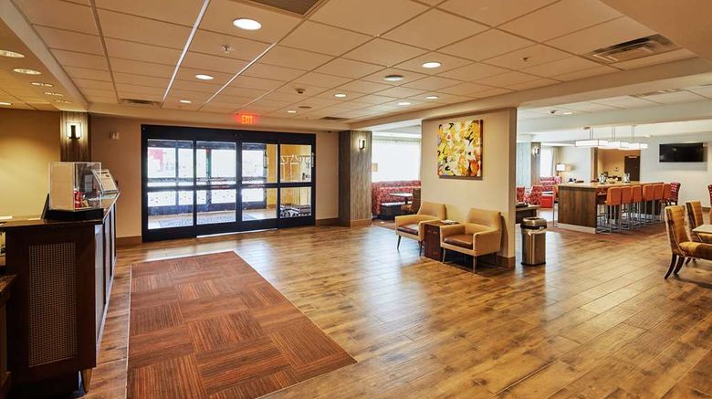 <b>Hampton Inn Parker Lobby</b>. Images powered by <a href="https://iceportal.shijigroup.com/" title="IcePortal" target="_blank">IcePortal</a>.