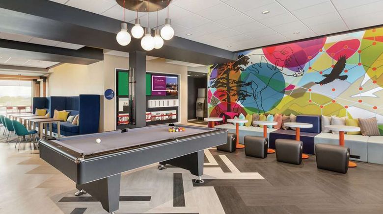 <b>Tru by Hilton Meridian Boise West Lobby</b>. Images powered by <a href="https://iceportal.shijigroup.com/" title="IcePortal" target="_blank">IcePortal</a>.