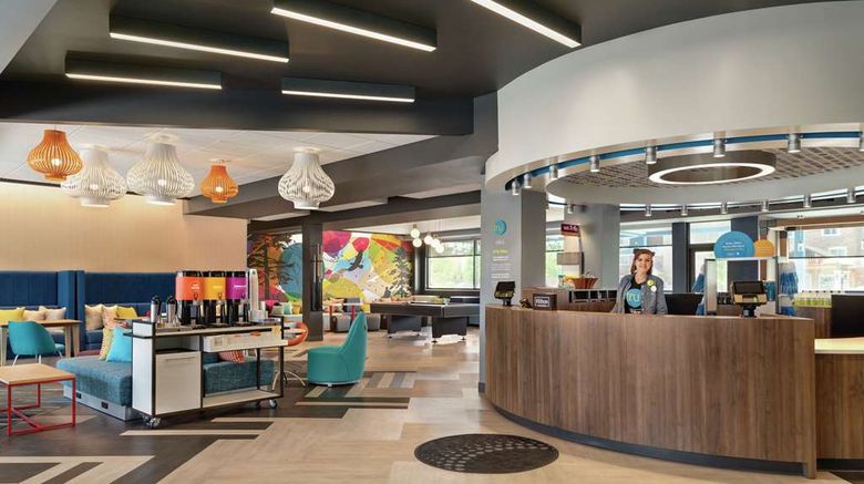 <b>Tru by Hilton Meridian Boise West Lobby</b>. Images powered by <a href="https://iceportal.shijigroup.com/" title="IcePortal" target="_blank">IcePortal</a>.
